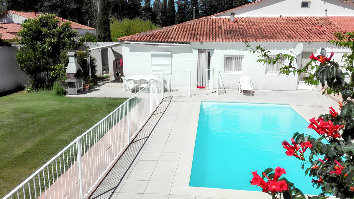 Villa 4 chambres à Meynes, piscine privée et jardin clos - Photo 1