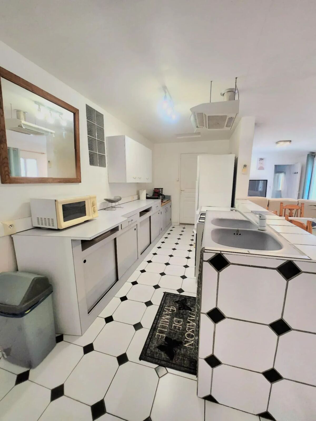 Villa 4 chambres à Meynes, piscine privée et jardin clos - Photo 2