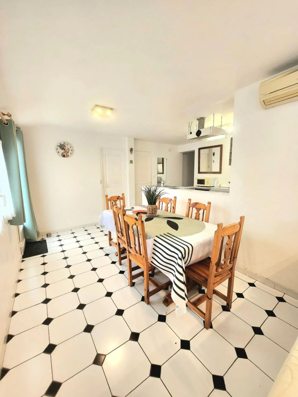 Villa 4 chambres à Meynes, piscine privée et jardin clos - Photo 3