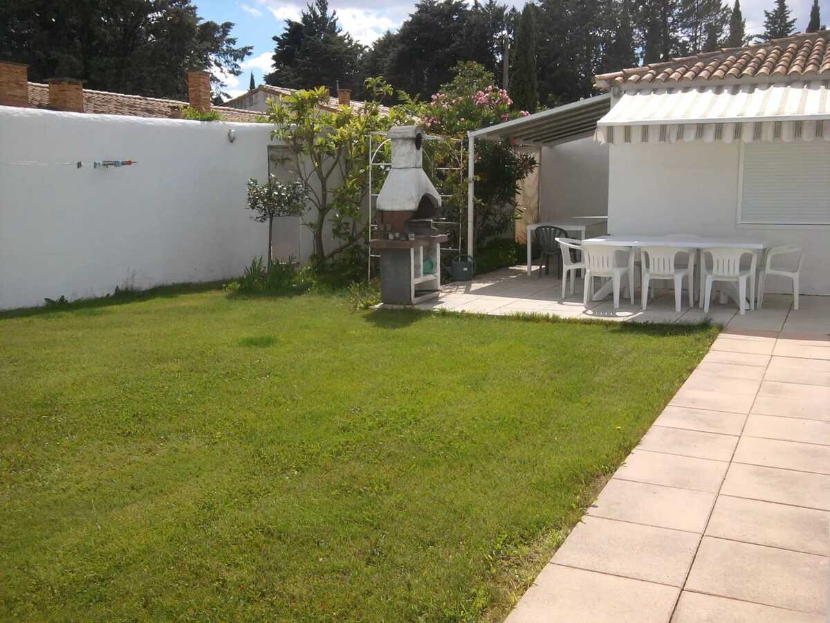 Villa 4 chambres à Meynes, piscine privée et jardin clos - Photo 15
