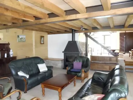 Maison spacieuse à Castelnau-de-Mandailles avec cheminée 250 m² - Photo 16