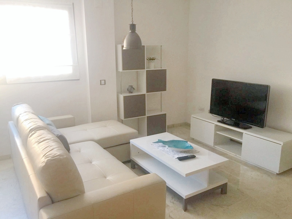 Appartement 70 m² près de la plage avec parking gratuit - Photo 1