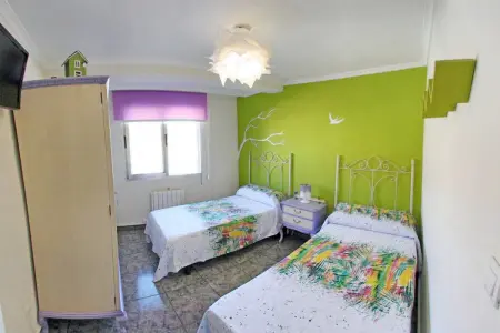 Appartement 3 chambres climatisé et balcon au centre de Villena : photo 4