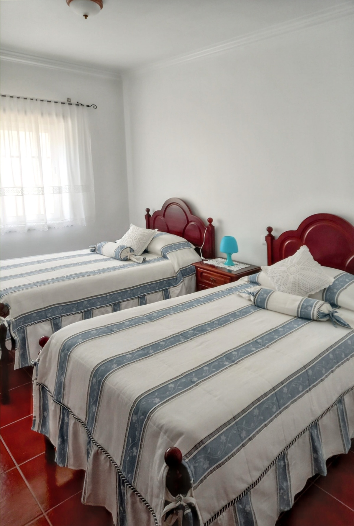 Maison 8 chambres à São Bartolomeu, 16 personnes + jardin - Photo 3