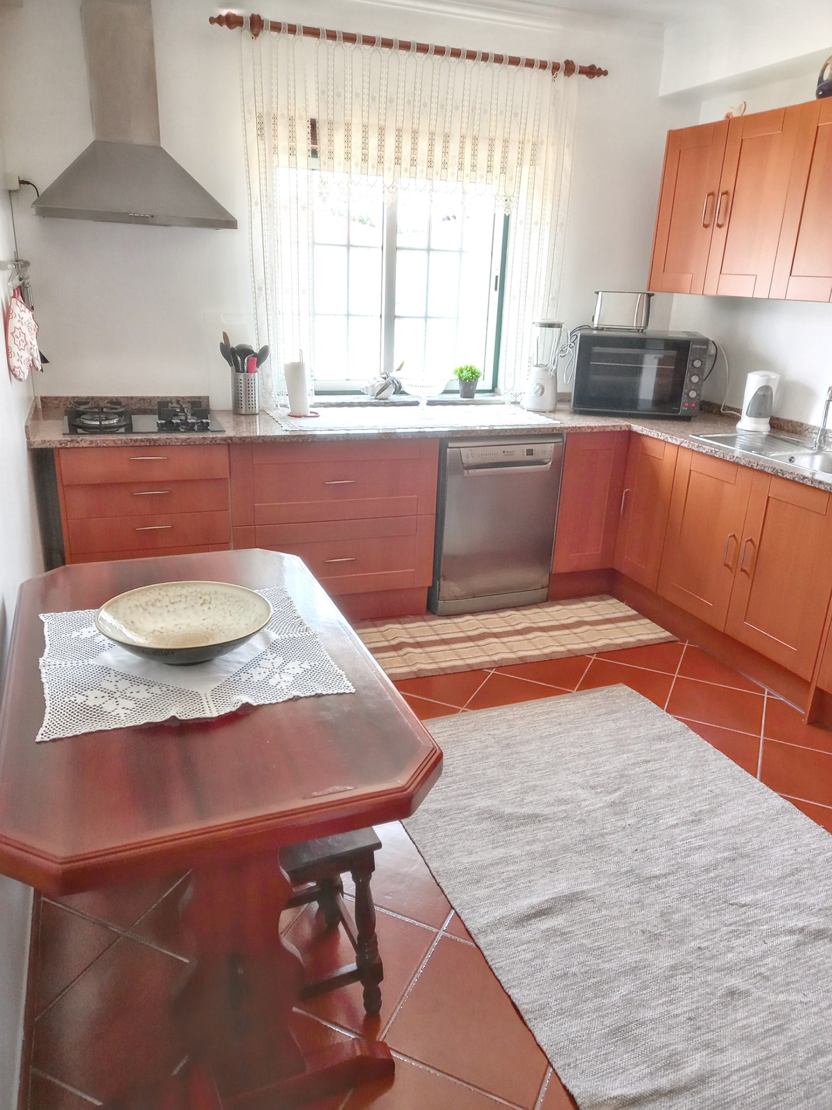 Maison 8 chambres à São Bartolomeu, 16 personnes + jardin - Photo 10