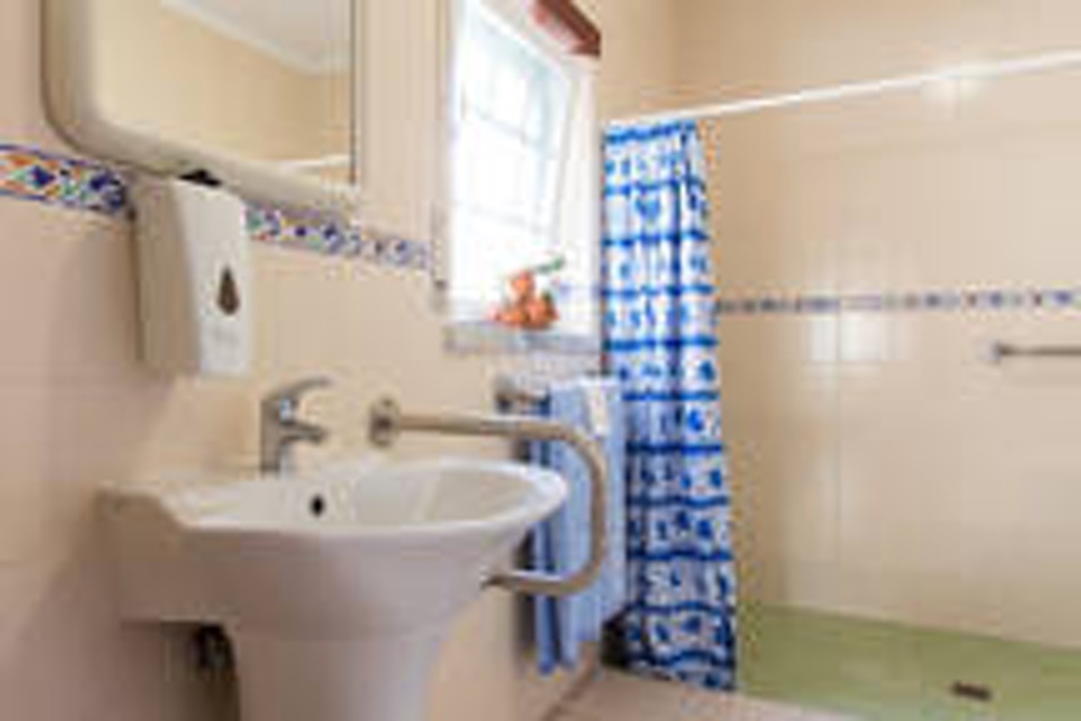 Maison 8 chambres à São Bartolomeu, 16 personnes + jardin - Photo 19