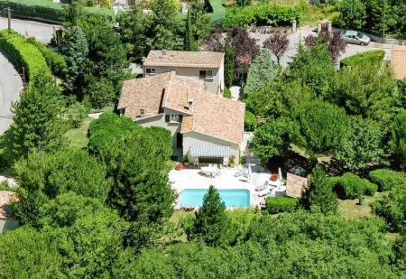Villa élégante à Céreste avec piscine privée et jacuzzi - Photo 11