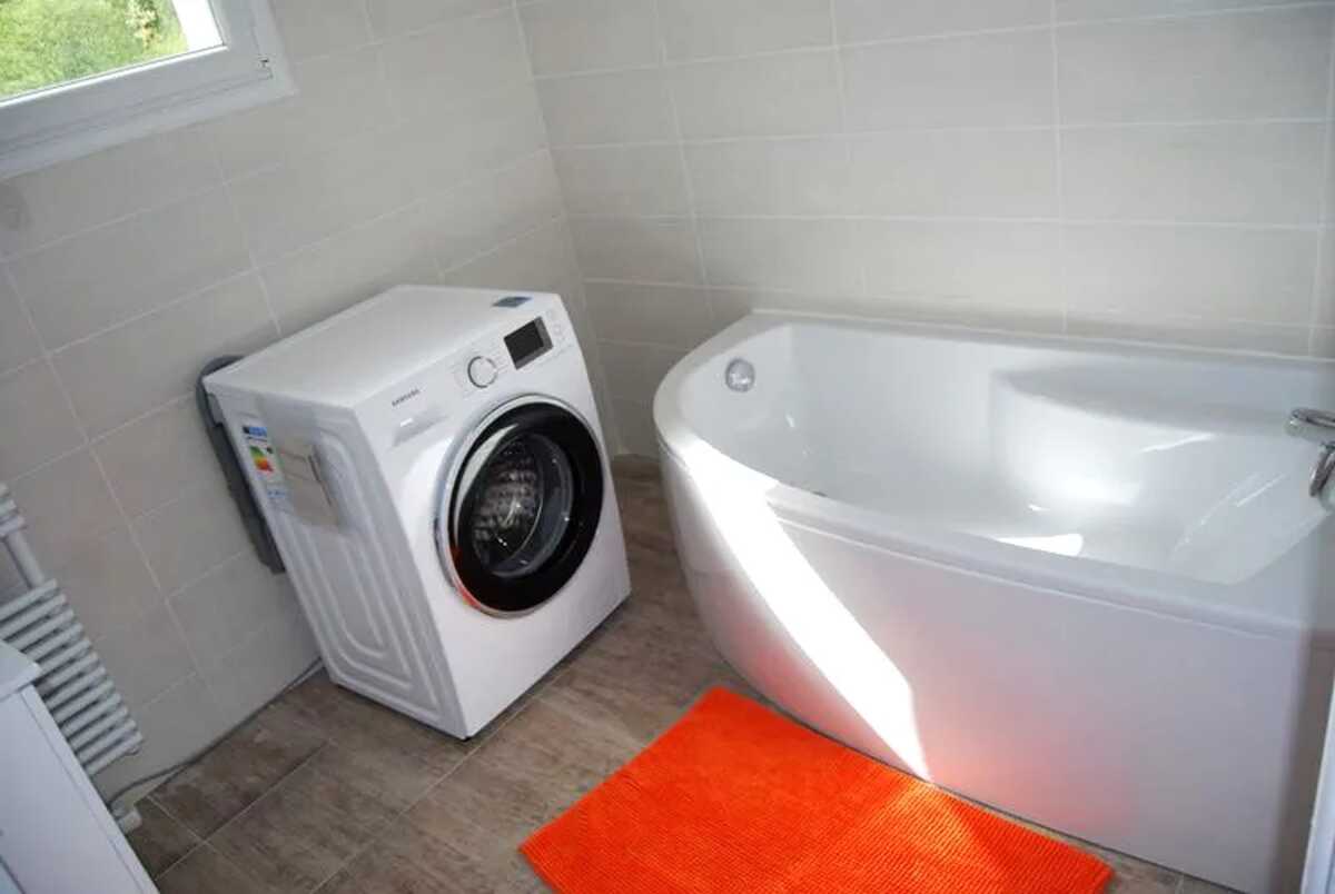 Maison 6 personnes avec jardin clôturé et jacuzzi - Photo 11