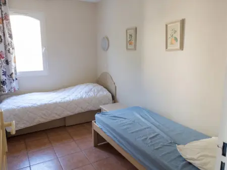 Appartement 45 m² à Roquebrune-sur-Argens, piscine partagée et vue montagne : photo 10