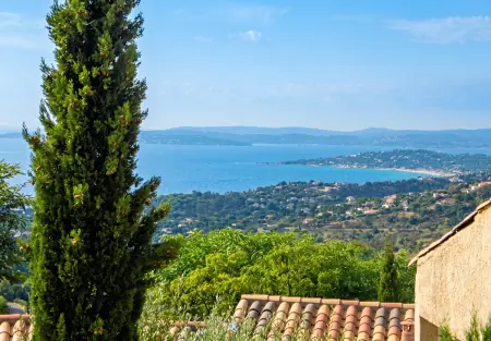 Appartement 45 m² à Roquebrune-sur-Argens, piscine partagée et vue montagne : photo 20