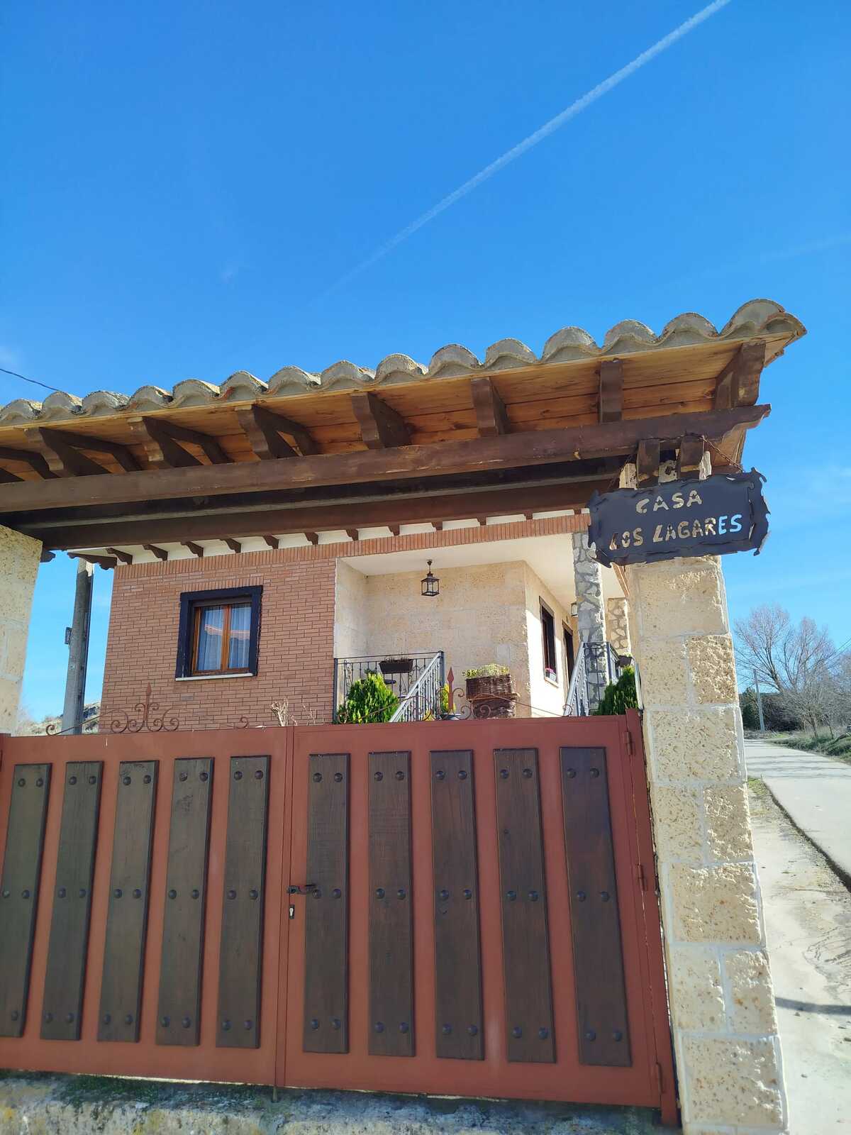 Maison familiale à Peral de Arlanza avec jardin clôturé et barbecue - Photo 23