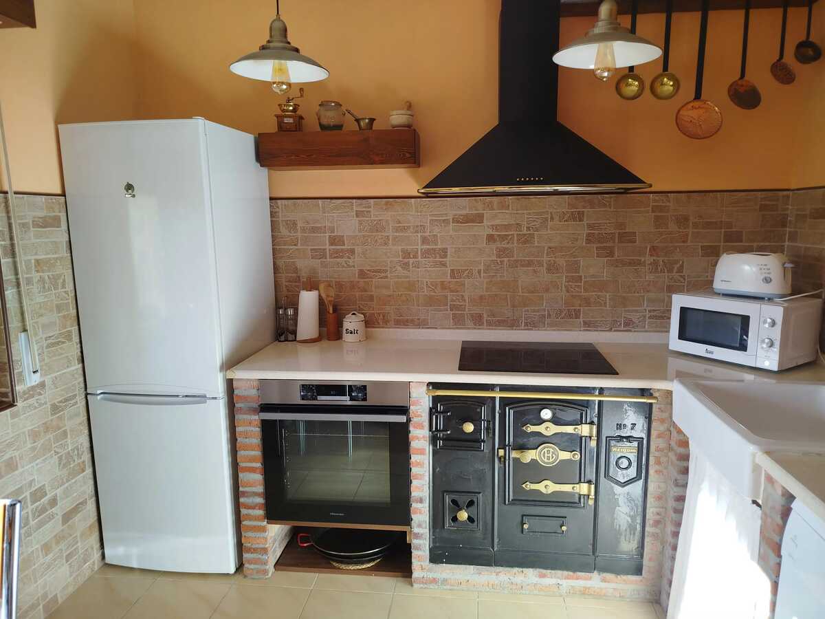 Maison familiale à Peral de Arlanza avec jardin clôturé et barbecue - Photo 40