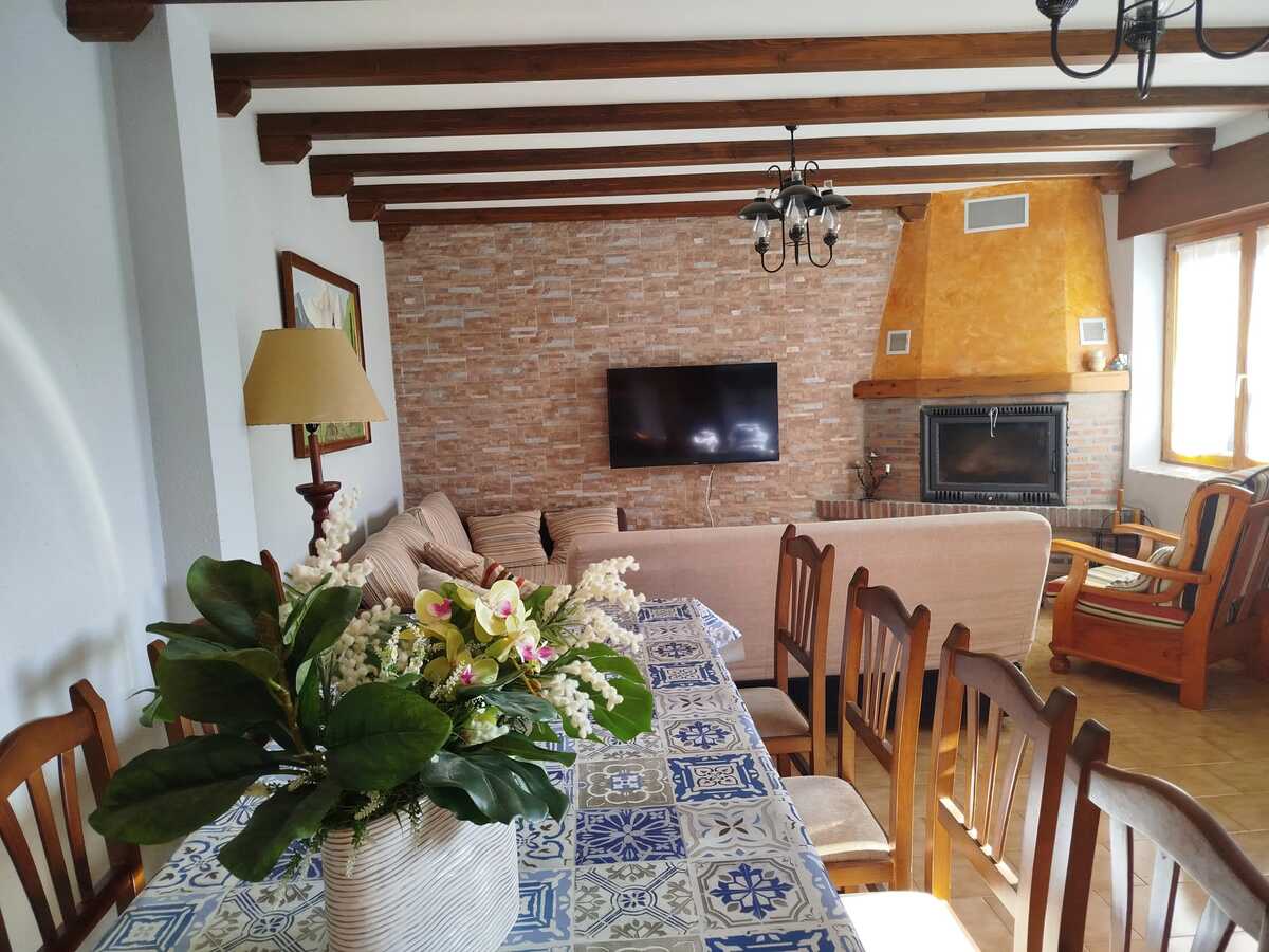 Maison familiale à Peral de Arlanza avec jardin clôturé et barbecue - Photo 42