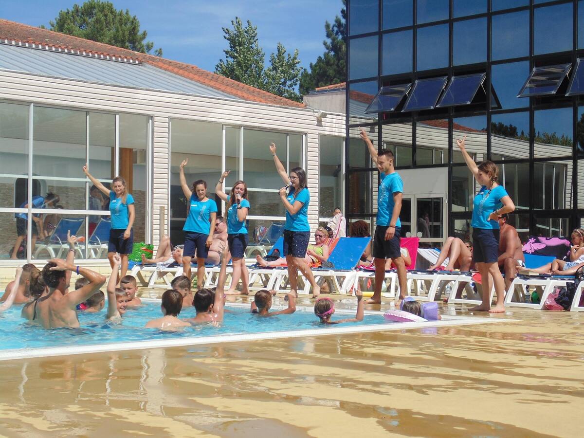 Bungalow 6 pers. à Saint-Jean-de-Monts, piscine & terrasse - Photo 12