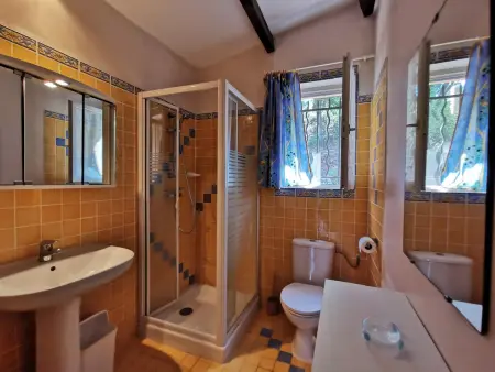 Villa avec piscine privée et jardin clos à La Croix-Valmer : photo 9