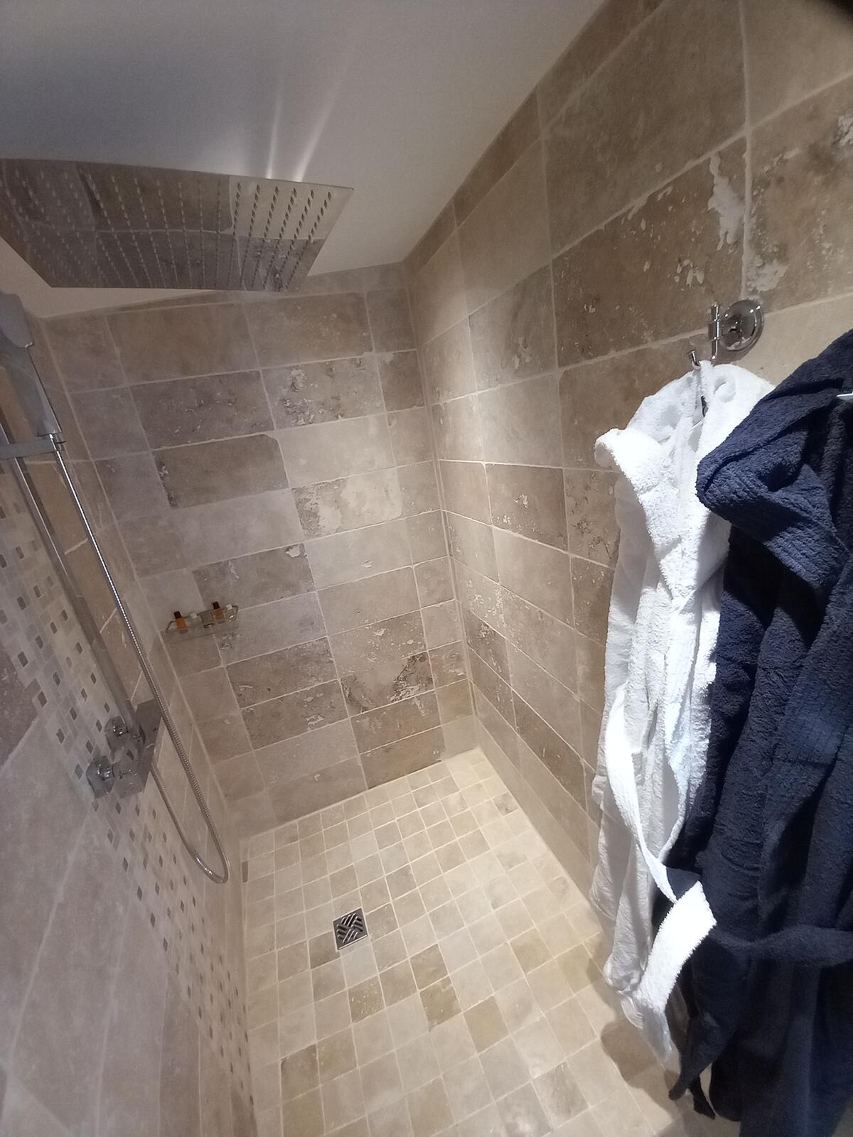 Appartement 45 m² avec terrasse privée et piscine - Photo 35