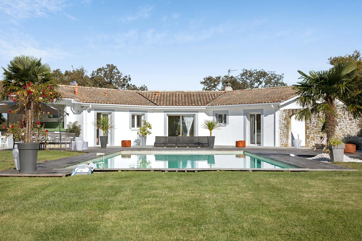Villa 12 personnes à Saint-Germain-d'Esteuil avec piscine - Photo 1