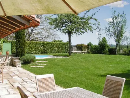 Maison avec piscine privée et jardin clos à Bellon, 8 personnes : photo 4