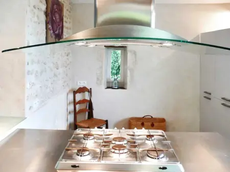 Maison avec piscine privée et jardin clos à Bellon, 8 personnes : photo 10