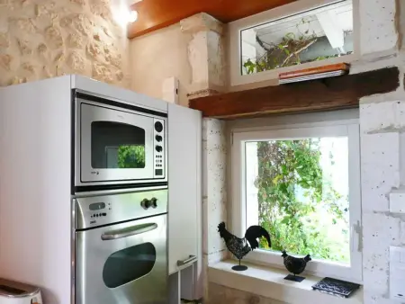 Maison avec piscine privée et jardin clos à Bellon, 8 personnes : photo 11