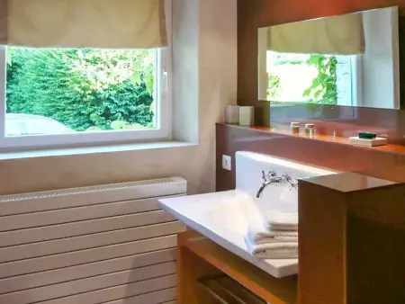 Maison avec piscine privée et jardin clos à Bellon, 8 personnes : photo 16