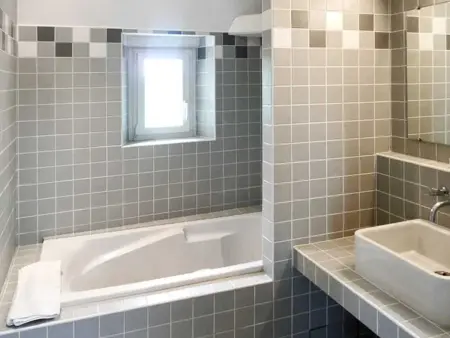 Maison avec piscine privée et jardin clos à Bellon, 8 personnes : photo 23