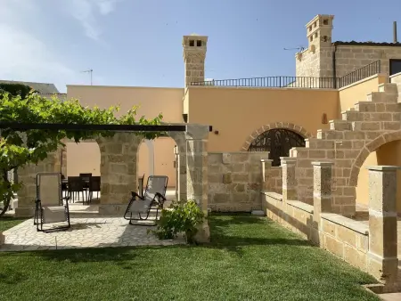 Location maison à Surano