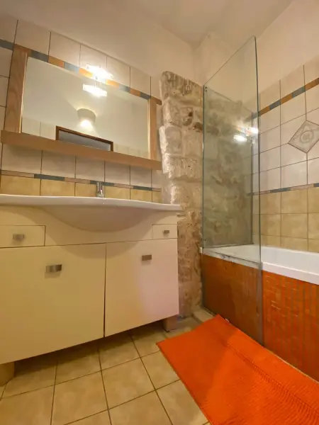 Maison confortable avec jardin clôturé - Surano - Cheminée - Photo 7