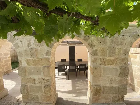 Maison confortable avec jardin clôturé - Surano - Cheminée - Photo 11