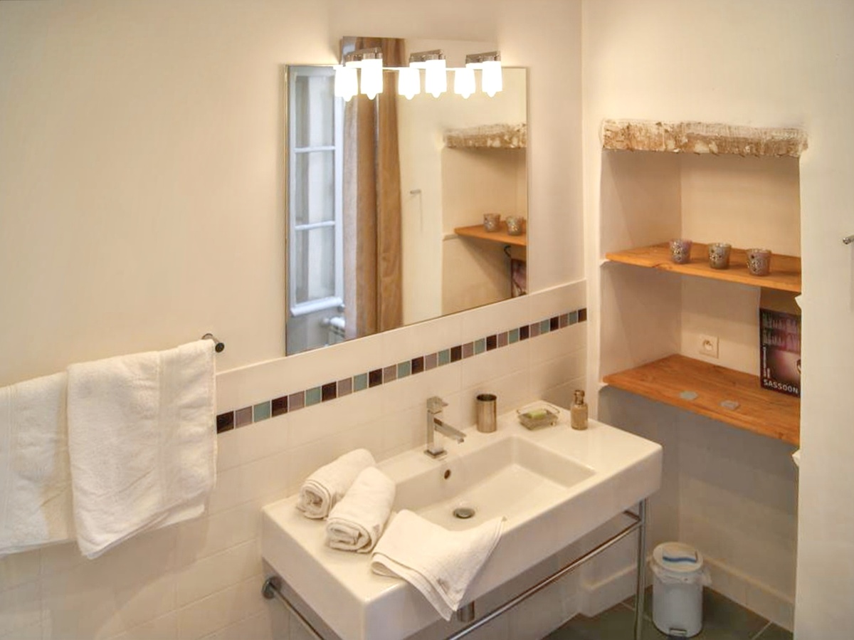 Villa 300 m² Oppède : 10 personnes, piscine et vignes - Photo 16
