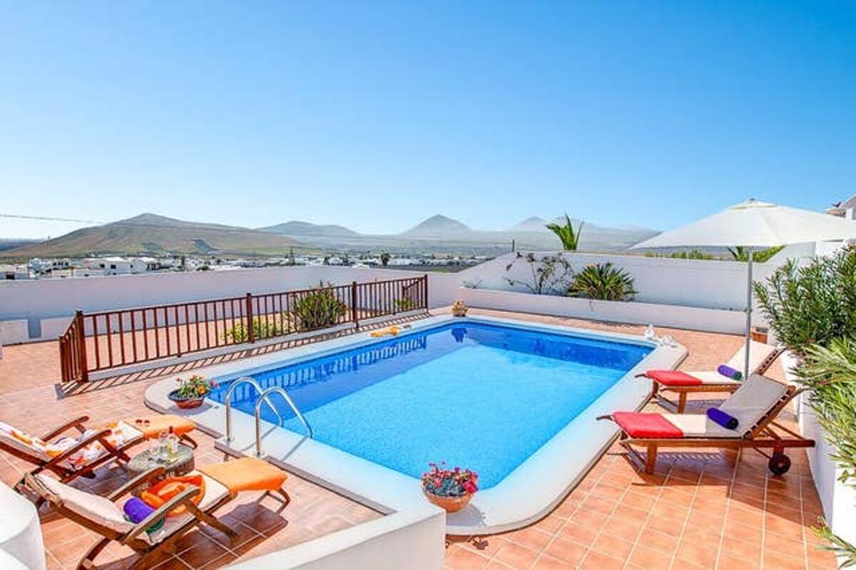 Villa moderne 200m² avec piscine et vue mer à Nazaret - Photo 1