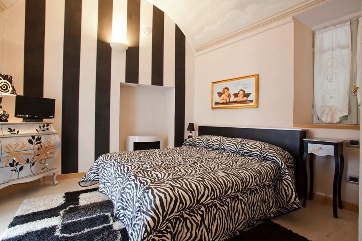 Studio 30 m² avec cheminée et balcon à Piazza - Photo 5
