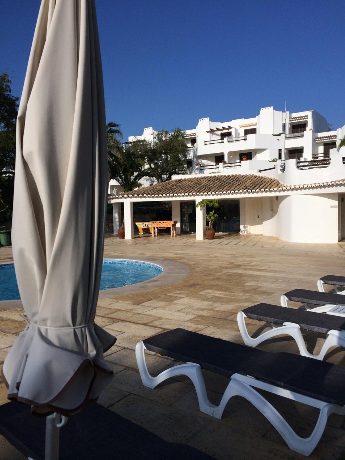 Appartement spacieux à Olhos de Água de 130 m² avec piscine - Photo 7