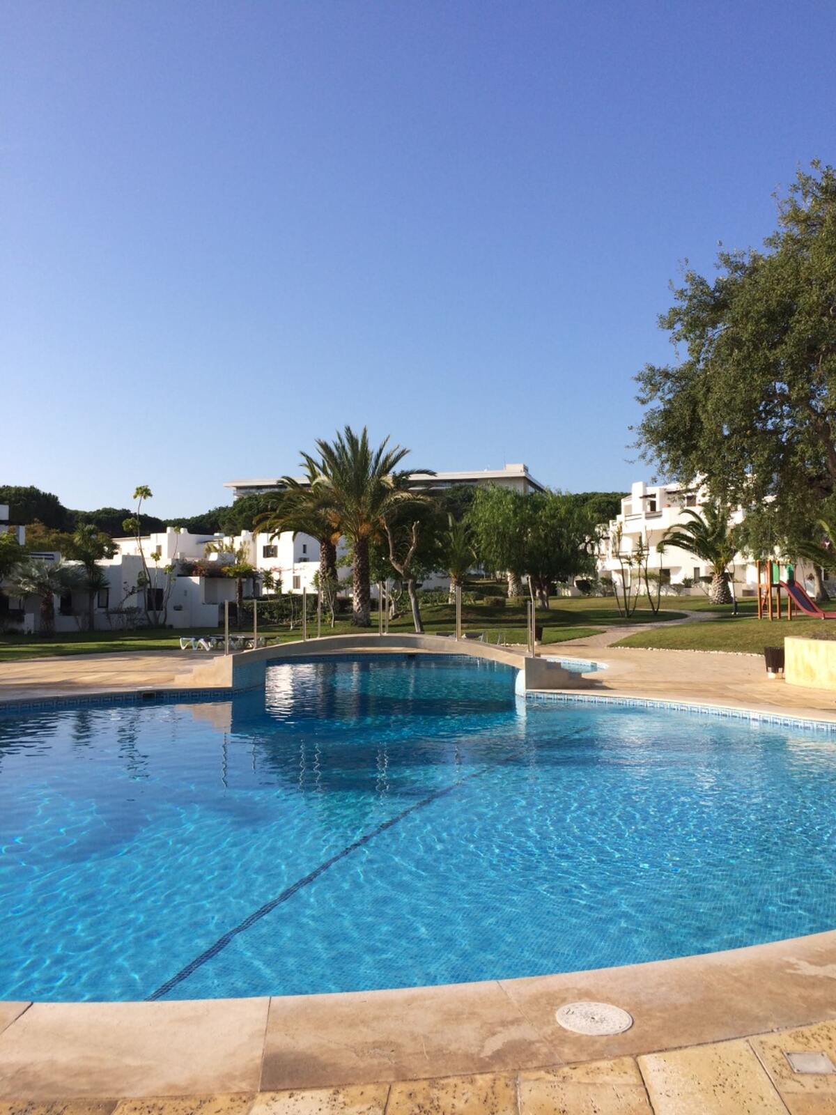 Appartement spacieux à Olhos de Água de 130 m² avec piscine - Photo 8