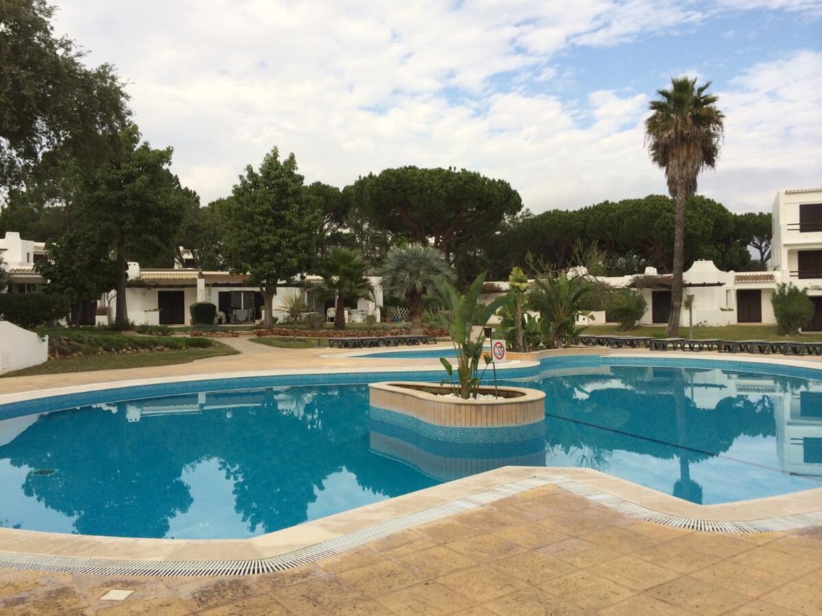 Appartement spacieux à Olhos de Água de 130 m² avec piscine - Photo 40