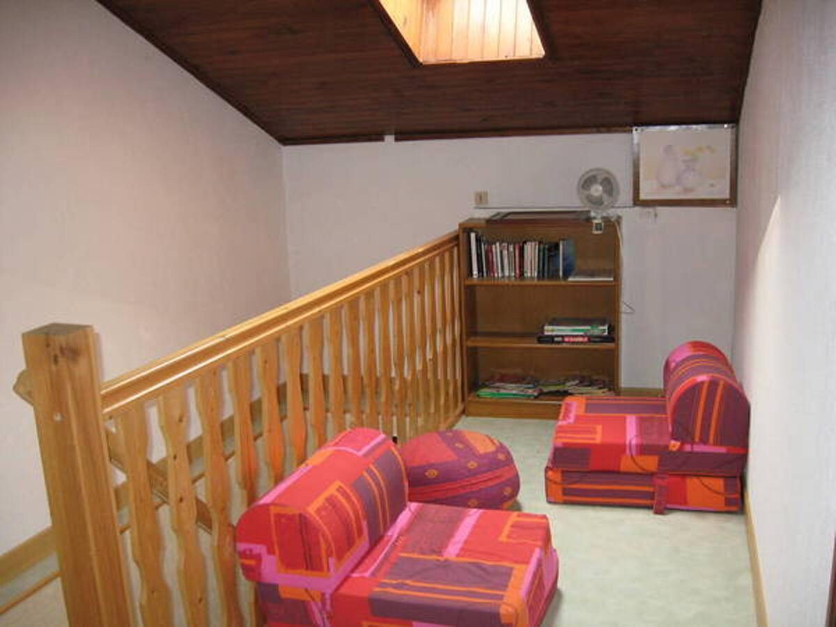 Maison 90m² Saint-Laurent-la-Roche, jardin avec terrasse barbecue - Photo 7