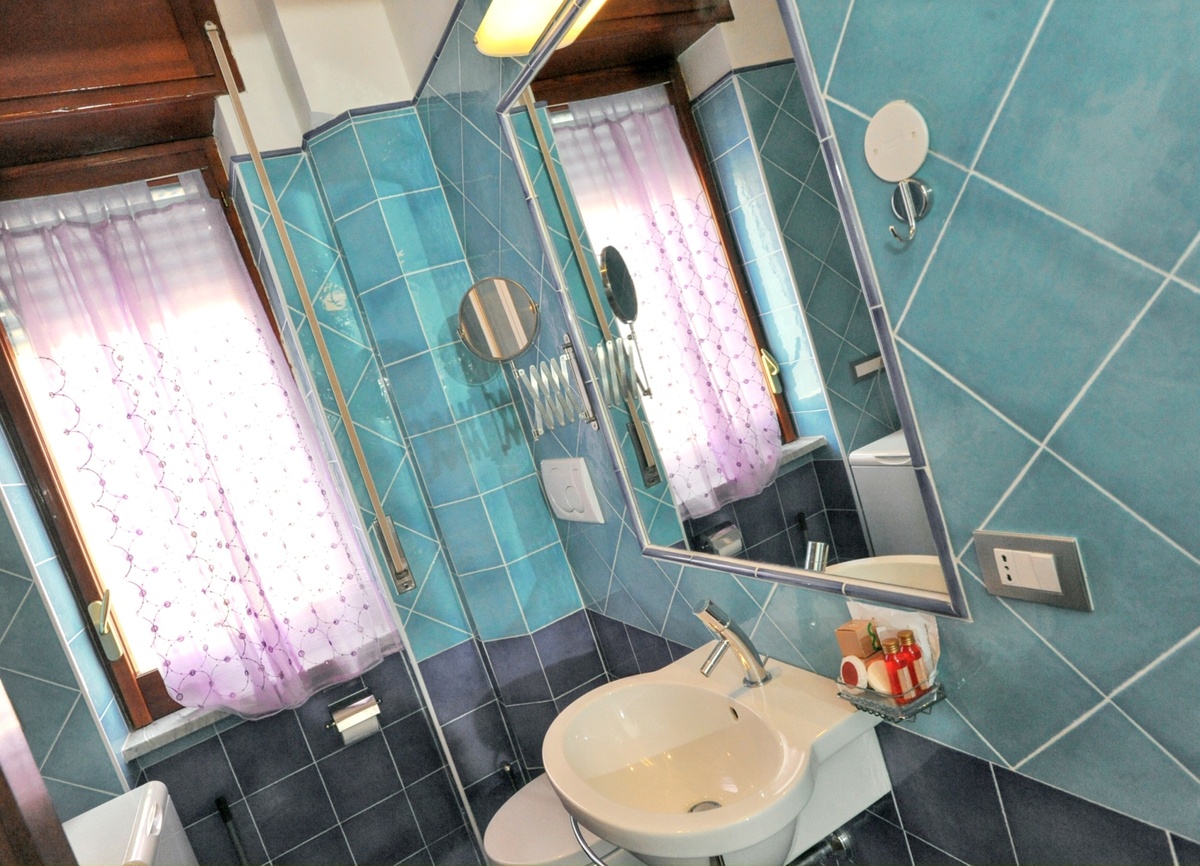 Appartement 50m² bord de mer à Maiori, balcon vue mer - Photo 6