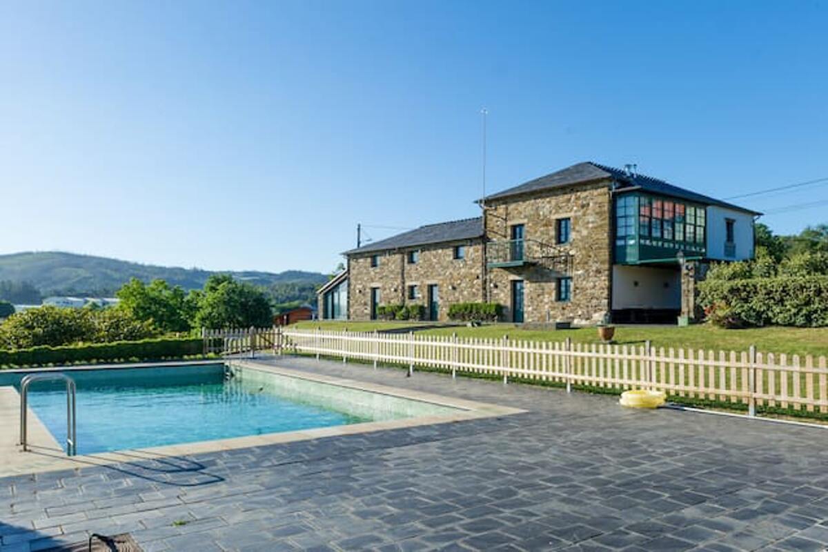 Villa 9 chambres Outeiro - Piscine privée, 23 personnes - Photo 1