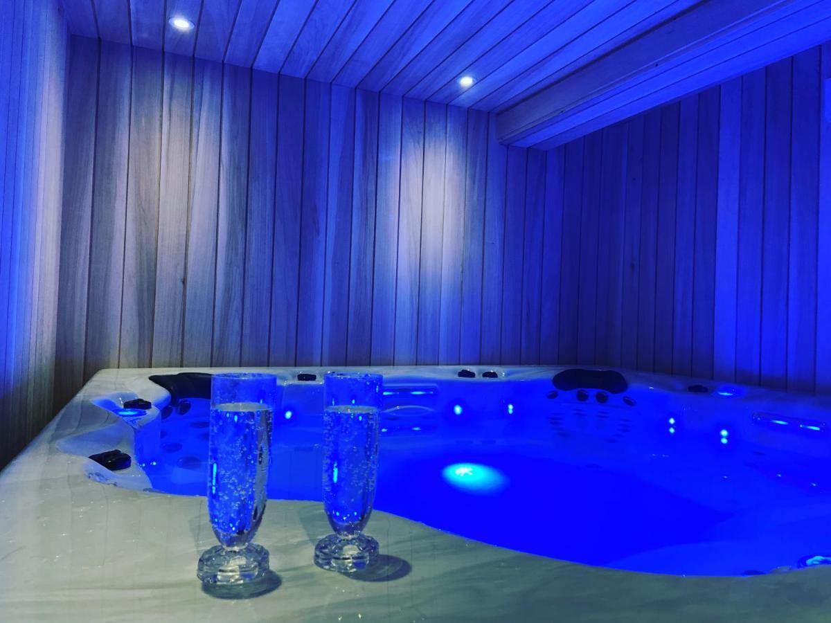 Villa 480 m² avec sauna et jacuzzi, 15 pers. à Niort - Photo 7