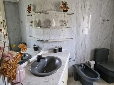 Maison avec piscine et jardin à Congosto, 4 chambres pour 8 : photo 24