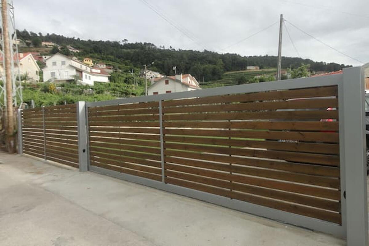 Maison de charme avec cheminée et terrasse barbecue - Photo 8