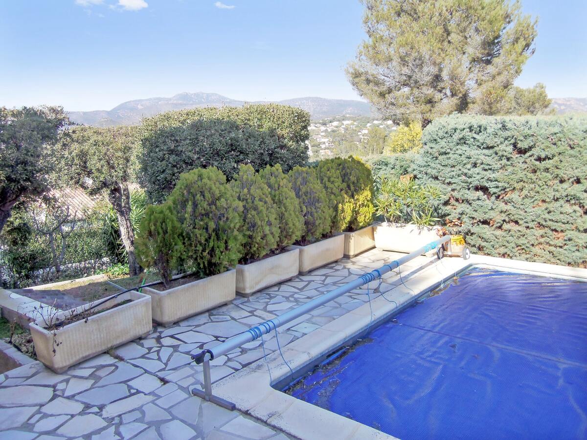 Villa provençale avec piscine privée et vue montagne à Saint-Raphaël - Photo 14