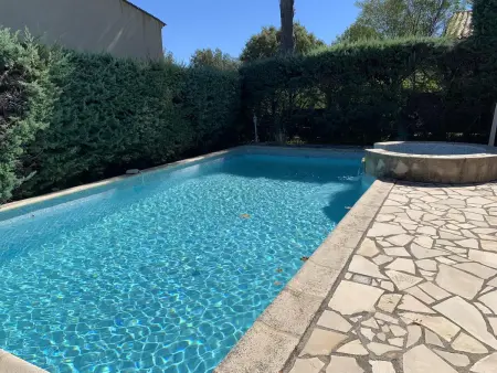 Location villa à Saint Raphaël, Villa avec piscine à Saint-Raphaël et vue sur la montagne