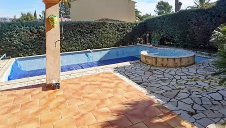 Villa avec piscine à Saint-Raphaël et vue sur la montagne - Photo 4