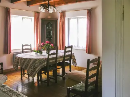 Maison charmante à Stotzheim avec jardin et terrasse - Photo 2