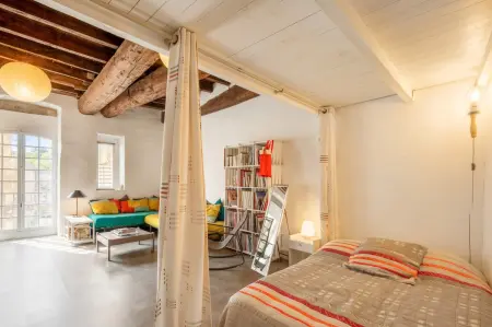 Studio avec balcon à Villeneuve-lès-Avignon, 45 m², 4 personnes : photo 2