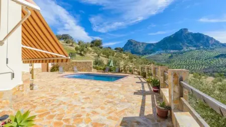 Chalet confortable à El Gastor avec piscine privée - Photo 2