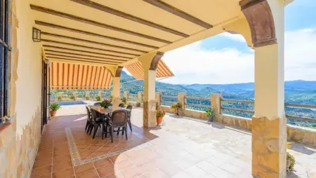 Chalet confortable à El Gastor avec piscine privée - Photo 4
