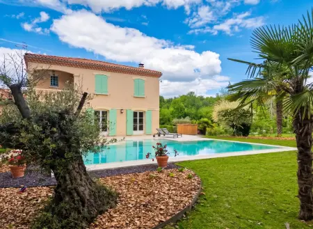 Villa de charme à Ribérac, piscine privée et jardin clos : photo 3