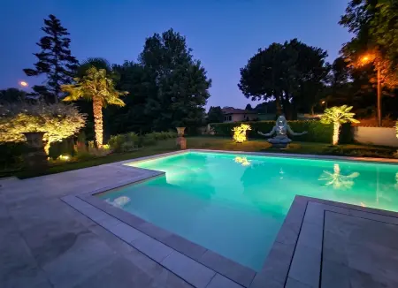 Villa de charme à Ribérac, piscine privée et jardin clos : photo 13